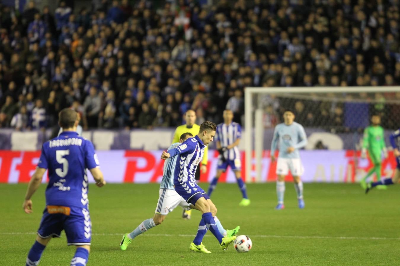 Semifinal de Copa entre el Alavés y el Celta