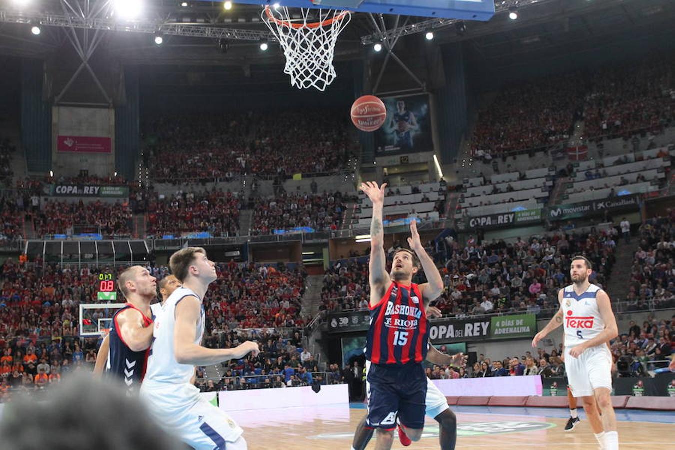 El Real Madrid - Baskonia, en imágenes