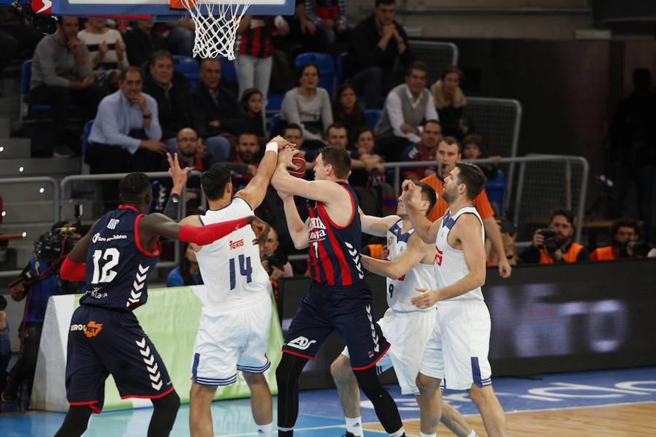El Real Madrid - Baskonia, en imágenes