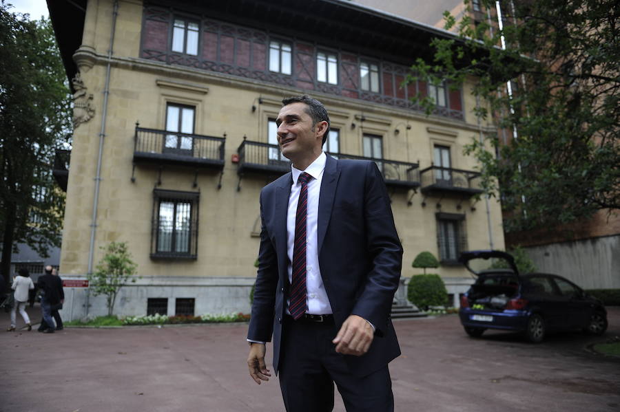 Valverde, en el Palacio de Ibaigane el día de su presentación.