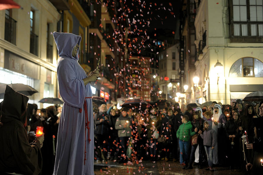 Bilbao entierra a la sardina