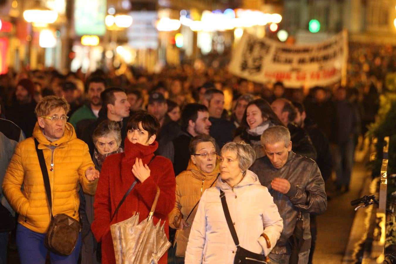 Ofrendas florales en recuerdo de las víctimas del Tres de Marzo
