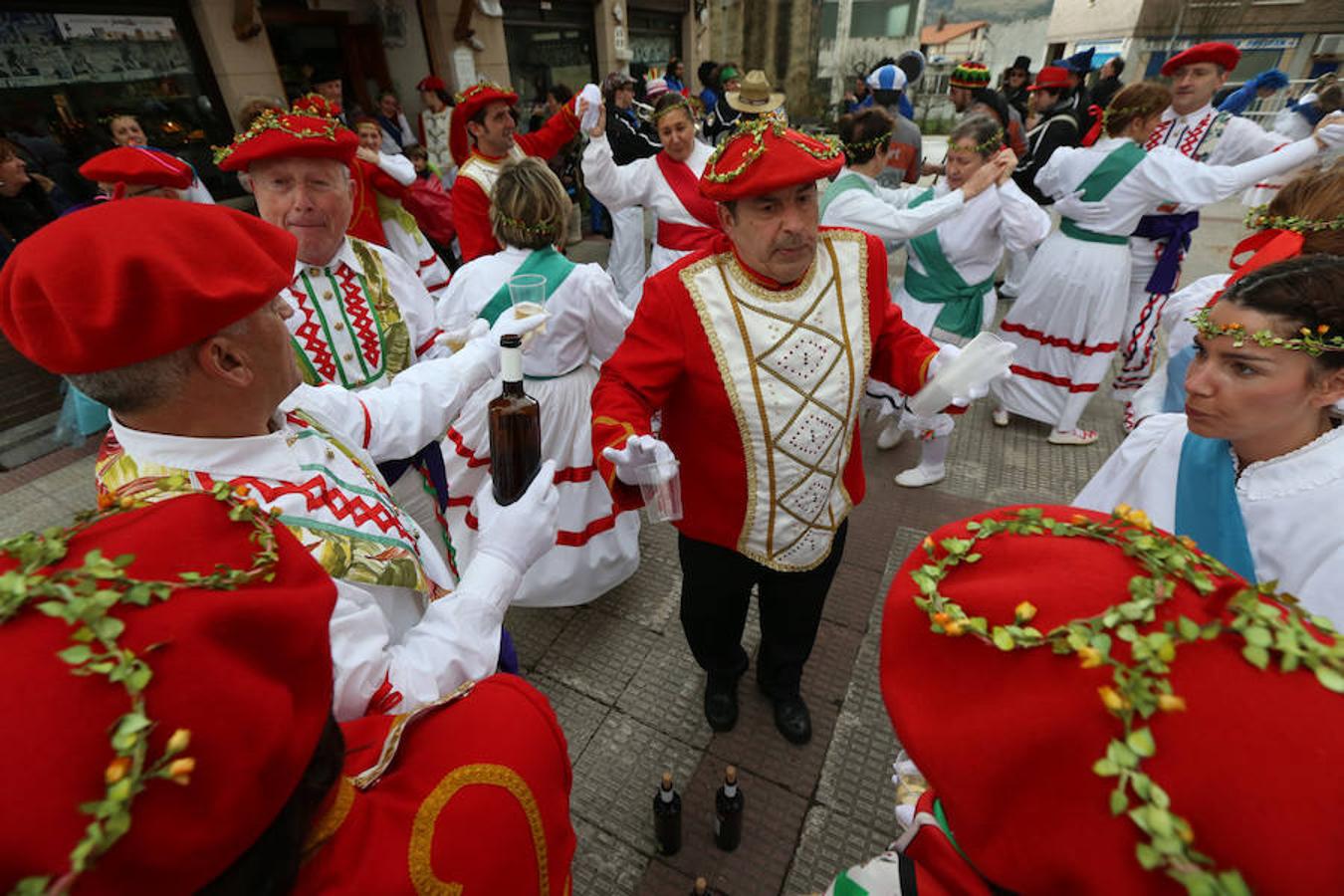 Sondika se viste de carnaval