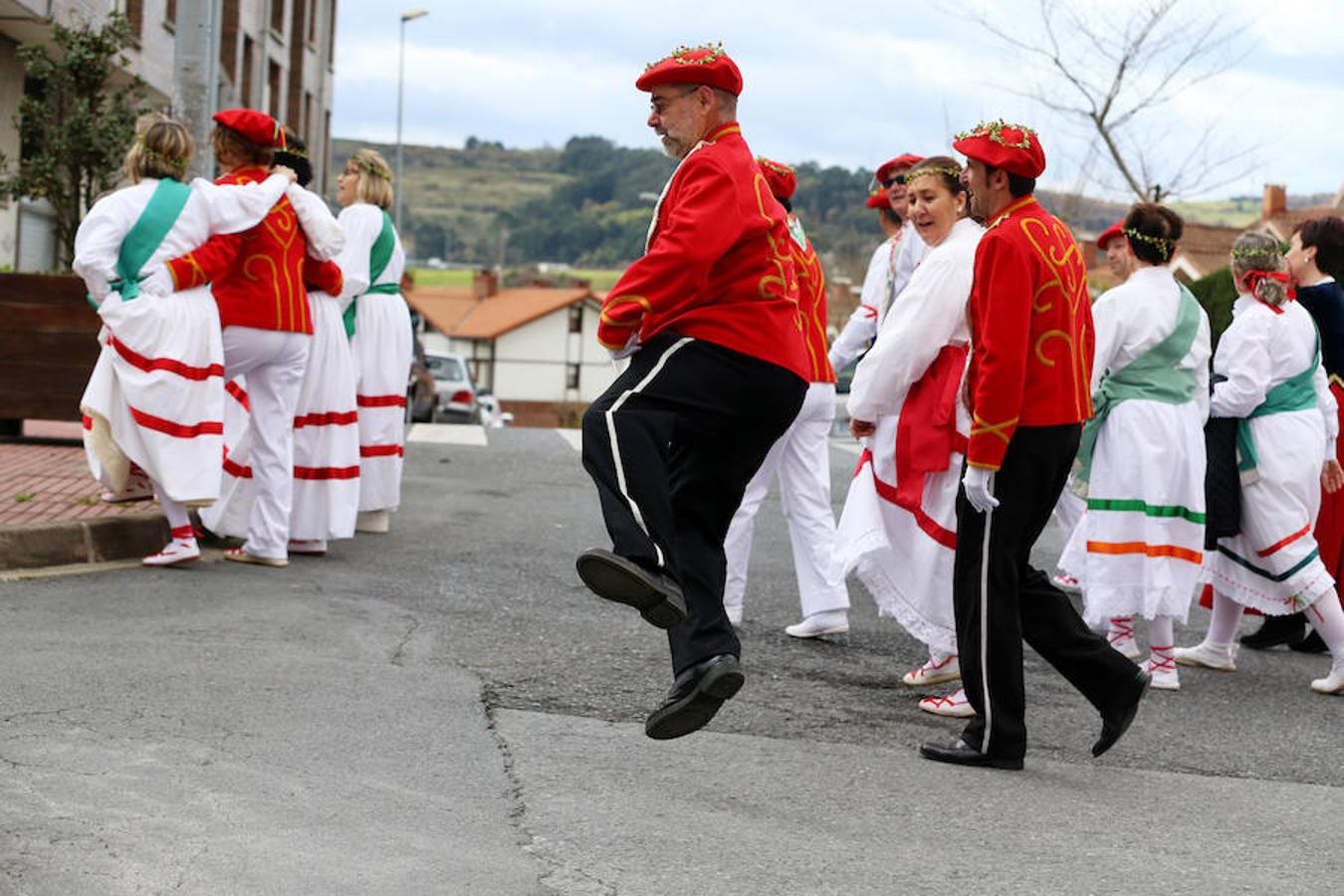 Sondika se viste de carnaval