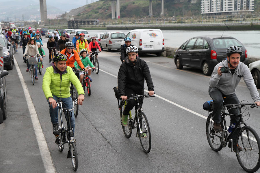 Una marcha para exigir un bidegorri entre Bilbao y Getxo