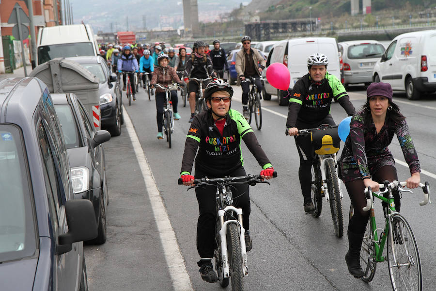Una marcha para exigir un bidegorri entre Bilbao y Getxo