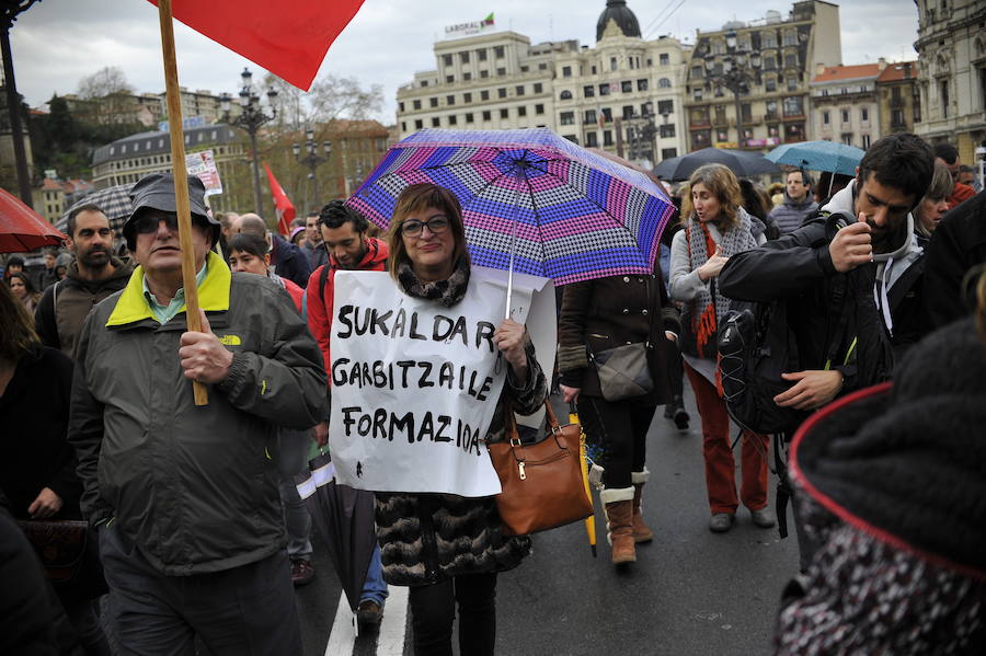 Jornada de huelga y protestas en la enseñanza pública