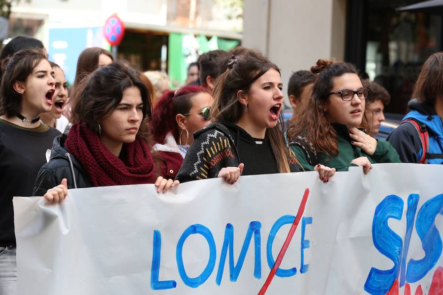 Manifestación contra la Lomce en Bilbao