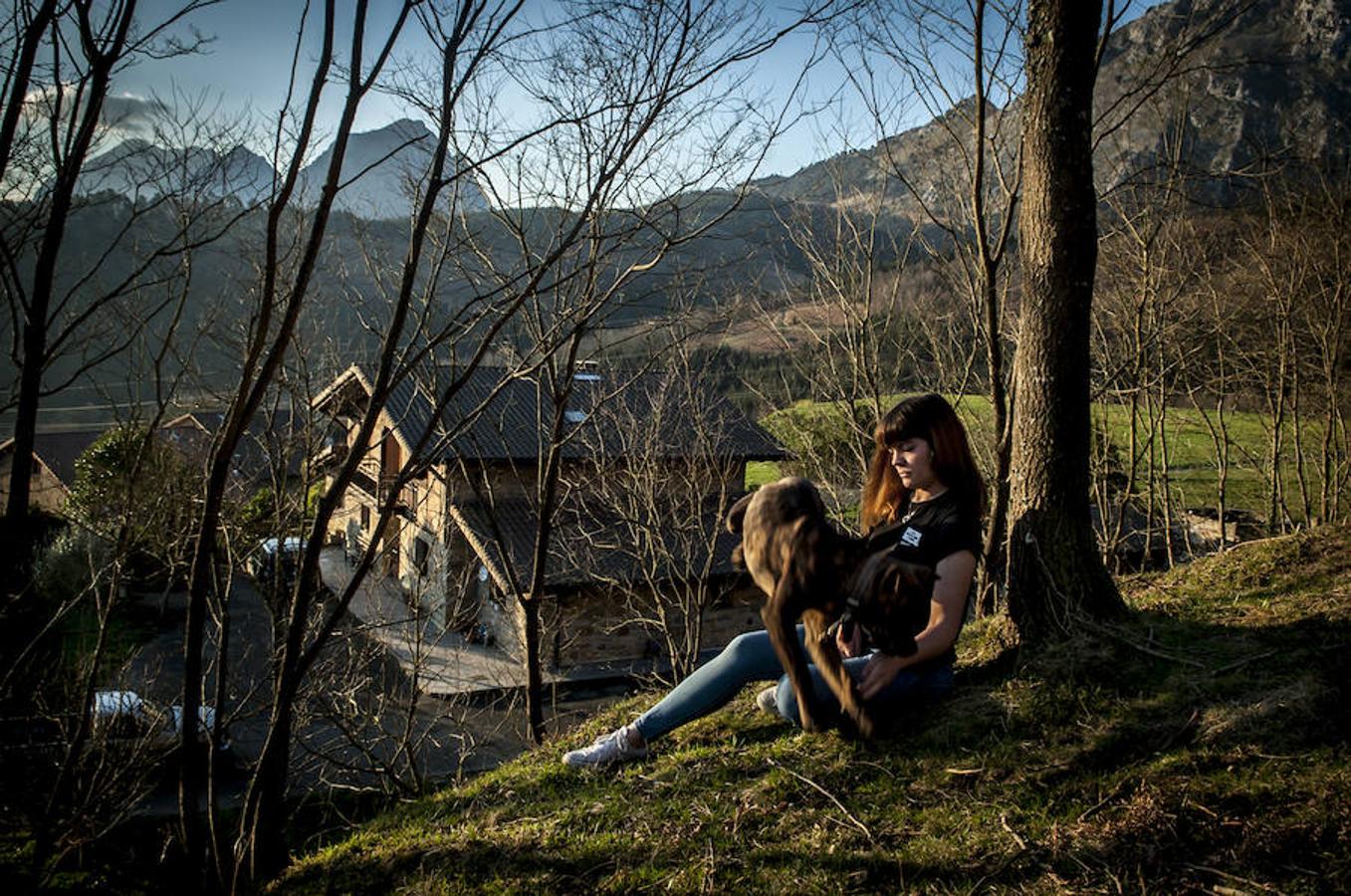 Montes del Duranguesado. «Me levanto cada mañana y el Mugarra llena toda la ventana. Es fuerza, carácter», apunta Ana Barrutieta, estudiante y jugadora de rugby
