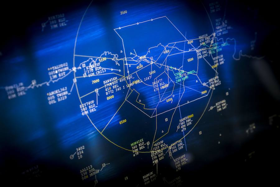 Recorrido gráfico por la torre de control del aeropuerto de Loiu