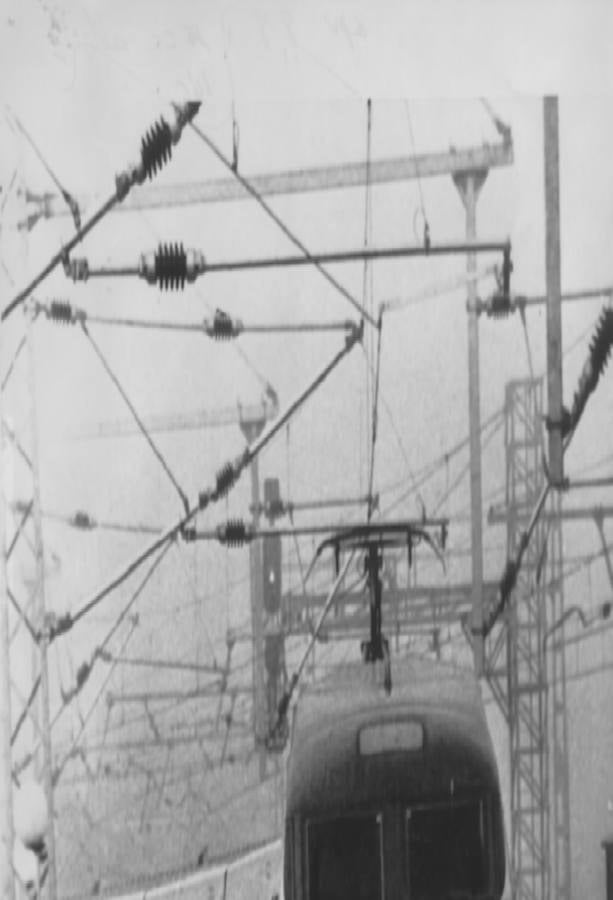 Una de las primera ramas del AVE en pleno rodaje de pruebas, días antes de la inauguración del servicio.