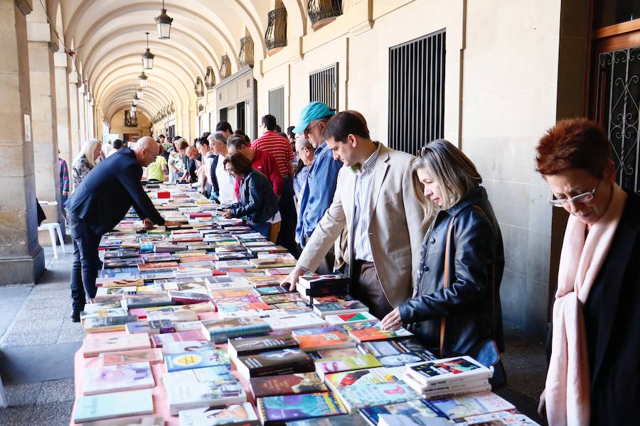Vitoria lee a sus autores