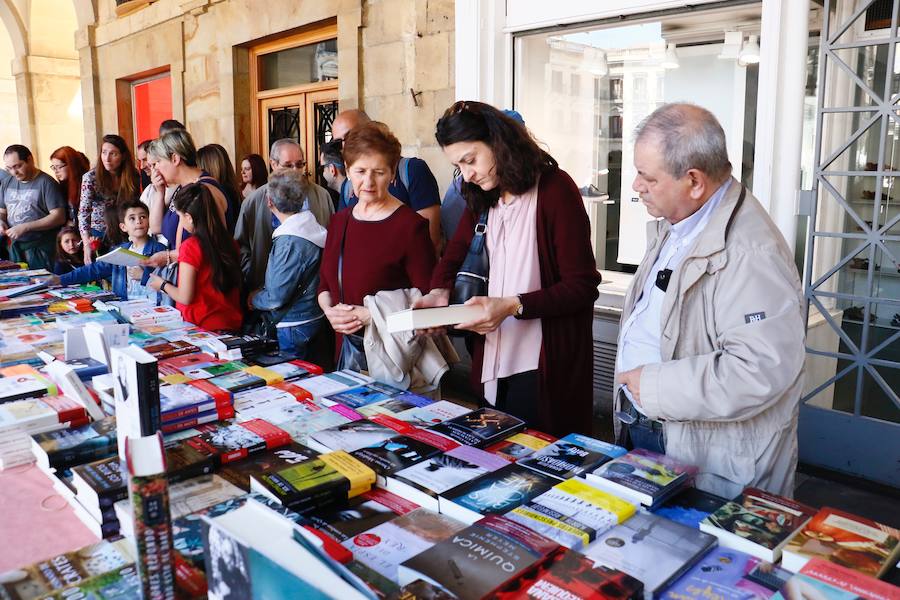 Vitoria lee a sus autores