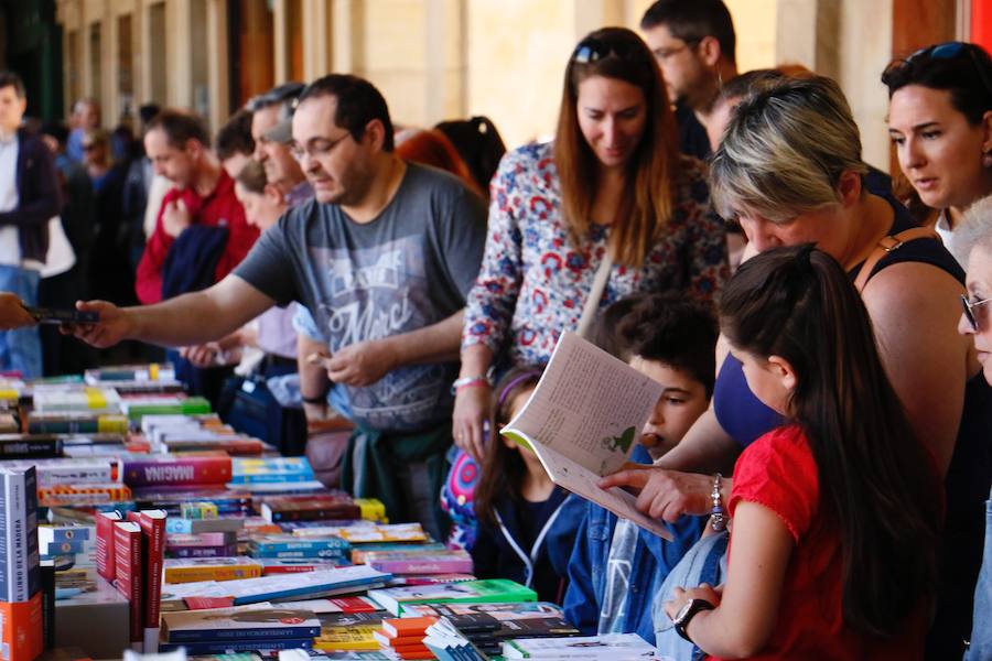 Vitoria lee a sus autores