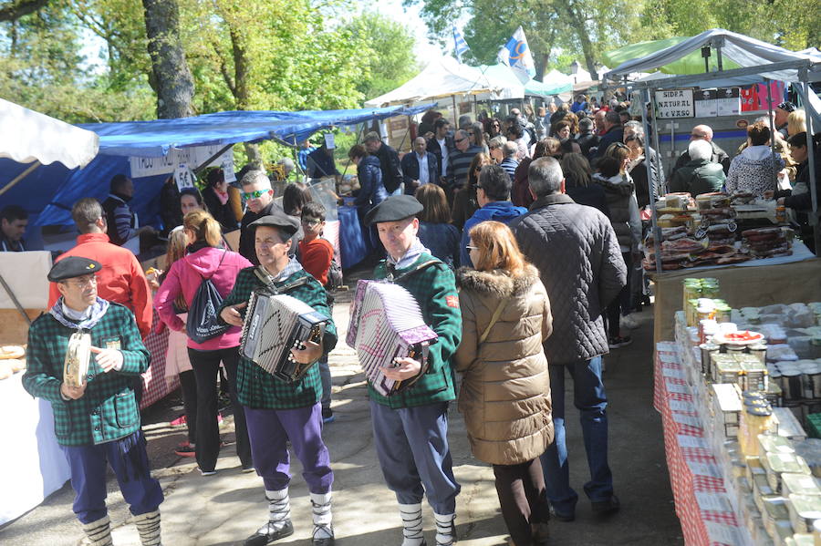 Los alaveses toman el santuario de Estíbaliz