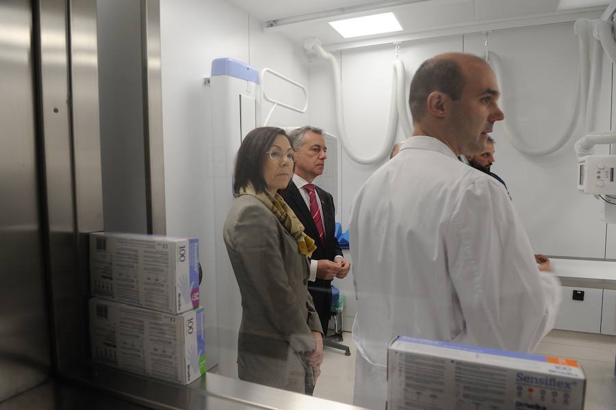 Urkullu inaugura las Urgencias del hospital de Urduliz