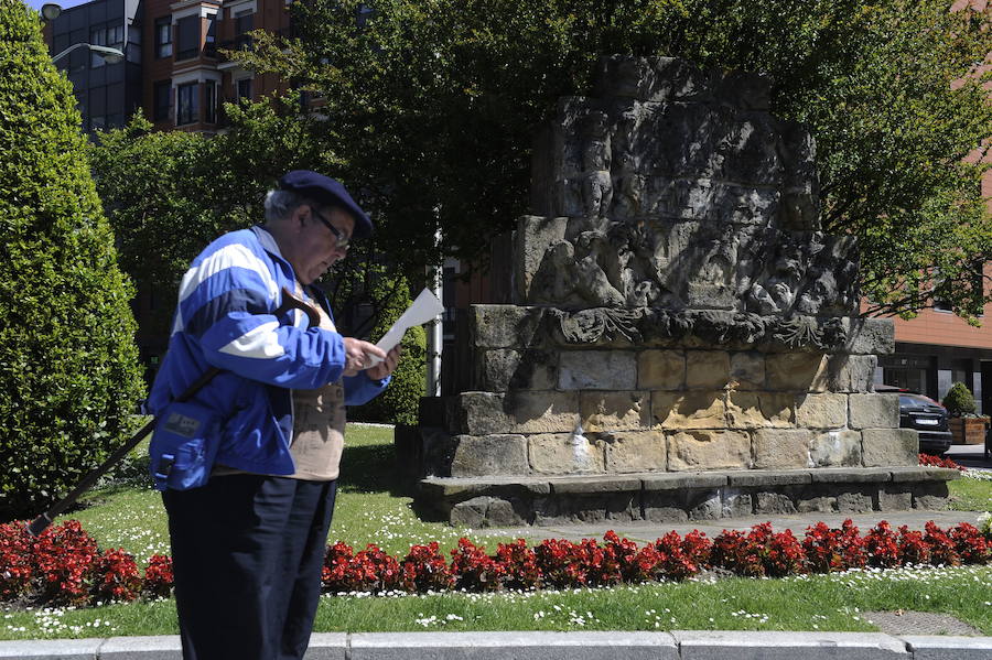 El Juradero de Beteluri, ubicado en la plaza Ernesto Erkoreka, es el símbolo foral de la ciudad y donde se sentaba el alcalde de la villa para «administrar justicia y atender las quejas y agravios de los vecinos en los siglos XVll y XVlll».