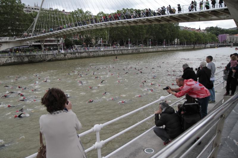 Brazadas por la ría
