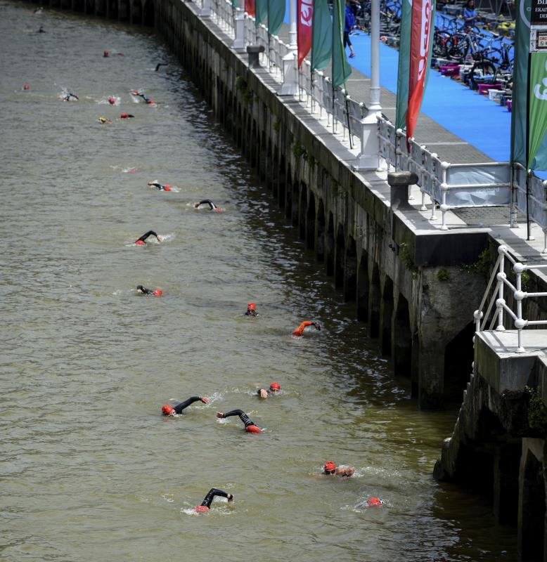 Brazadas por la ría