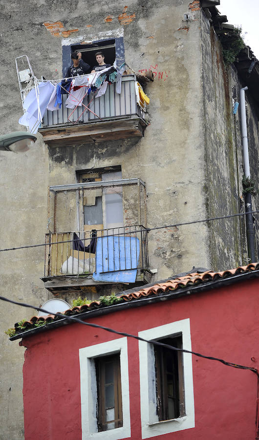 Una visita a la maltrecha casa de los Jiménez
