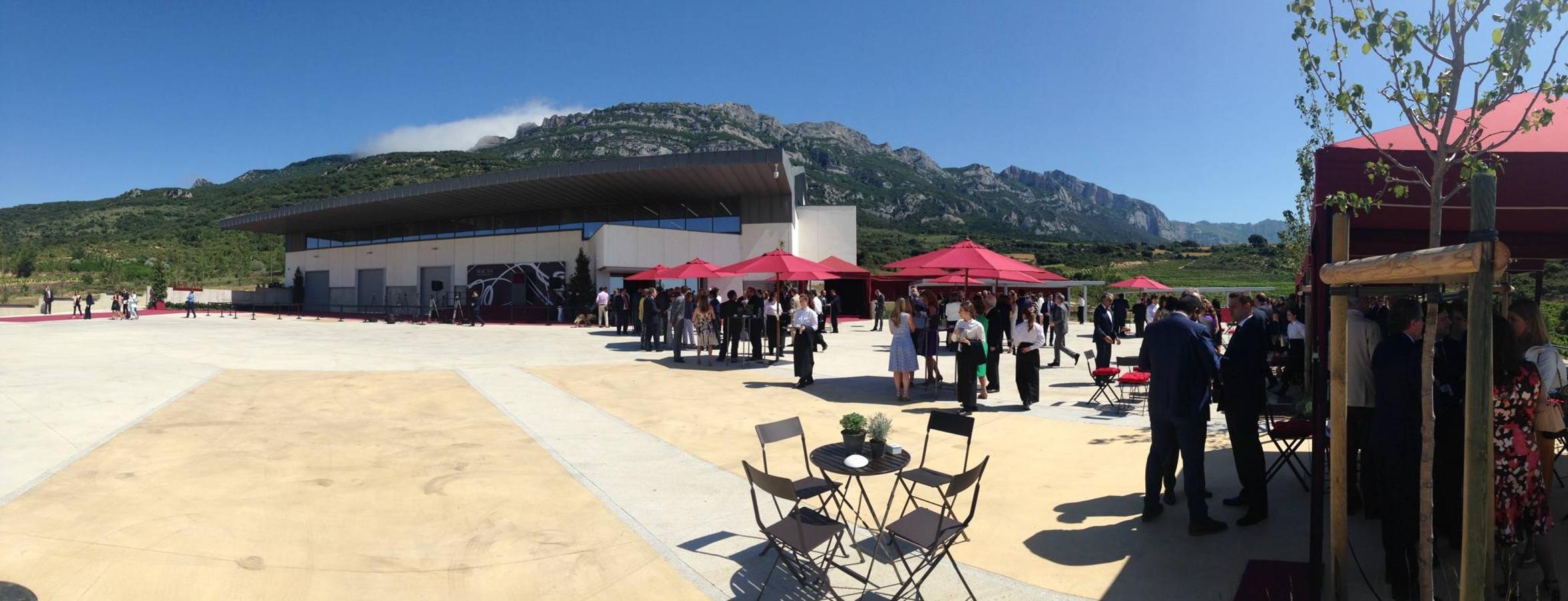 Inaguración de la bodega de Vega Sicilia en Samaniego