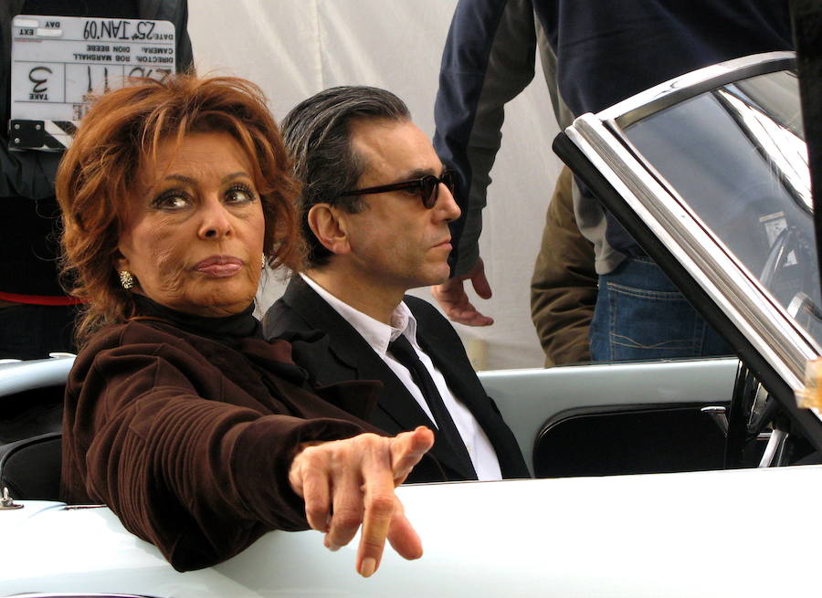 Sophia Loren y Day-Lewis durante el rodaje de la película en Roma.