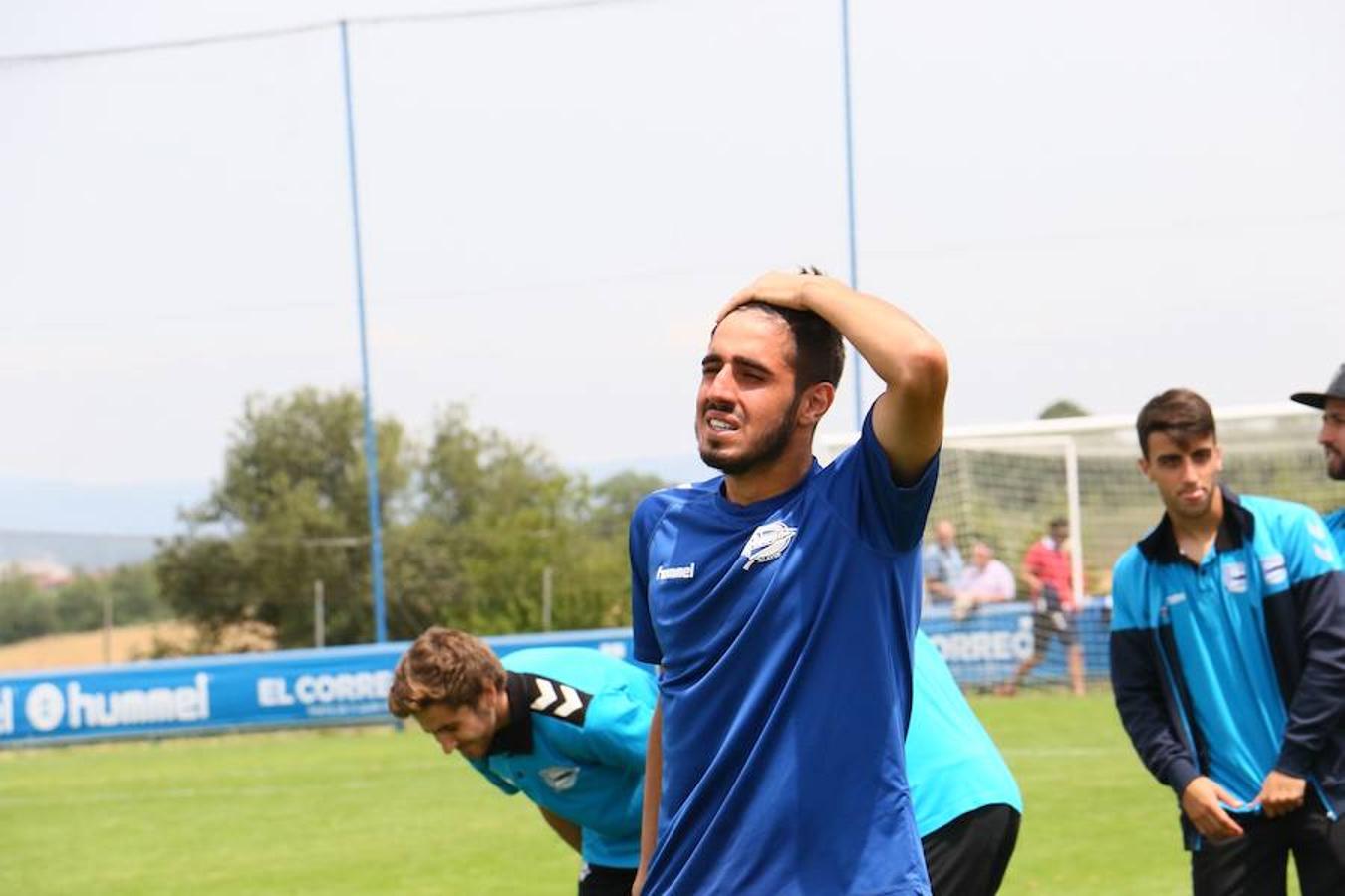 El Alavés B - Ontinyent, en imágenes