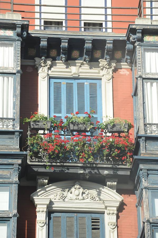 Los mejores balcones del III Concurso de Decoración de Balcones y Miradores del Casco Viejo de Bilbao