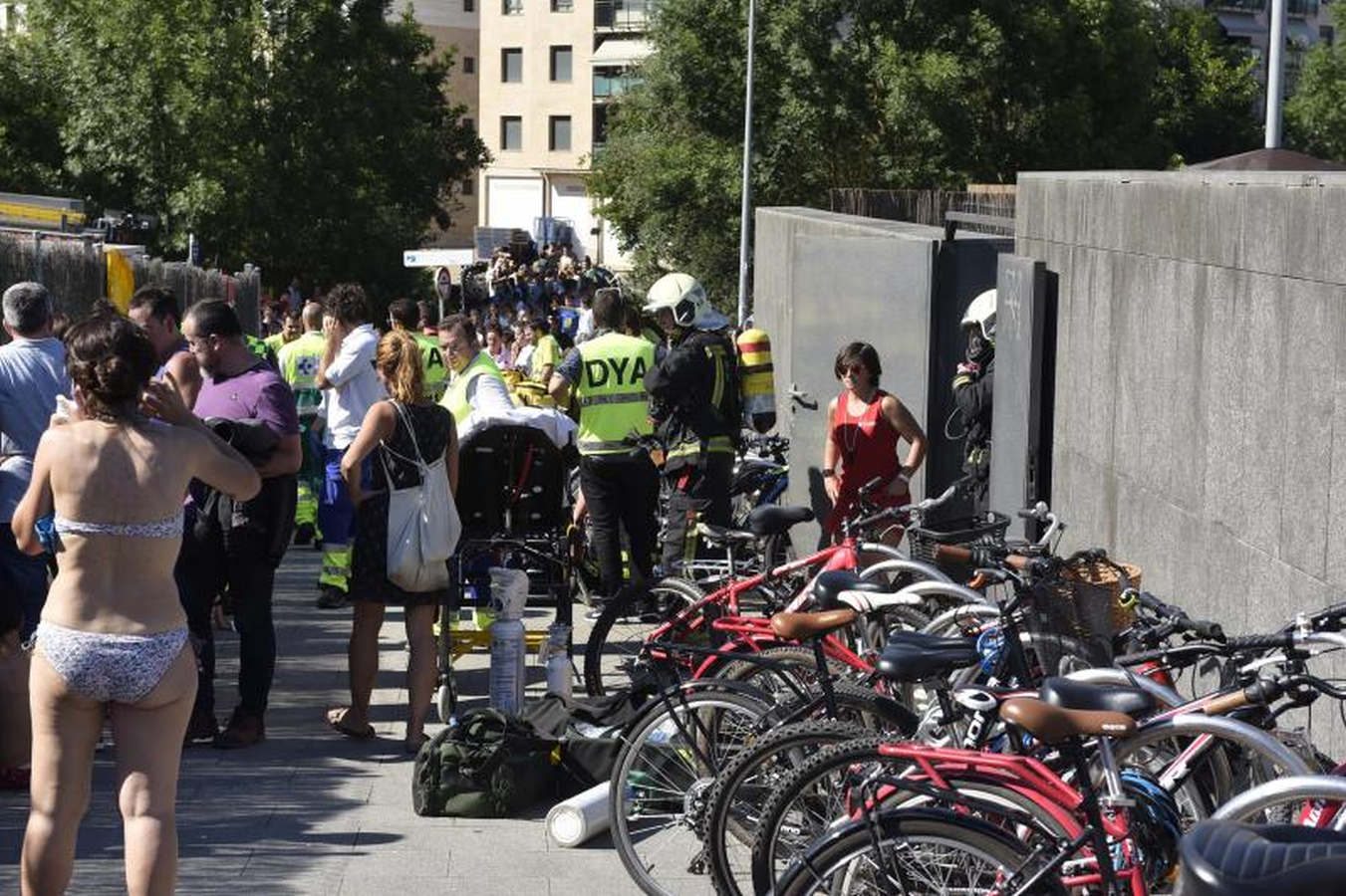 104 intoxicados y 23 traslados al hospital por un escape tóxico en un polideportivo de Tolosa