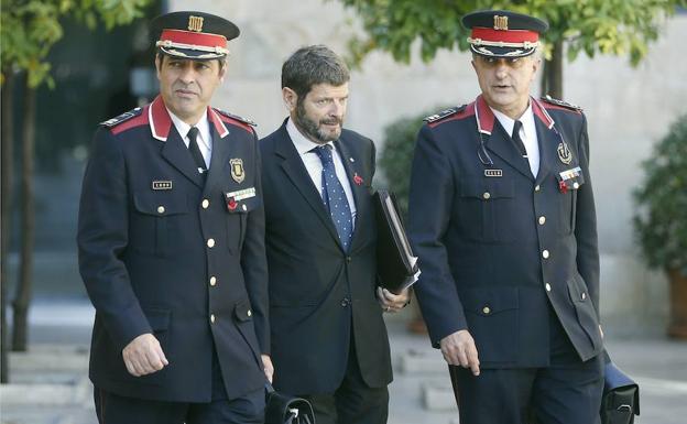 Albert Batlle, en el centro de la imagen.