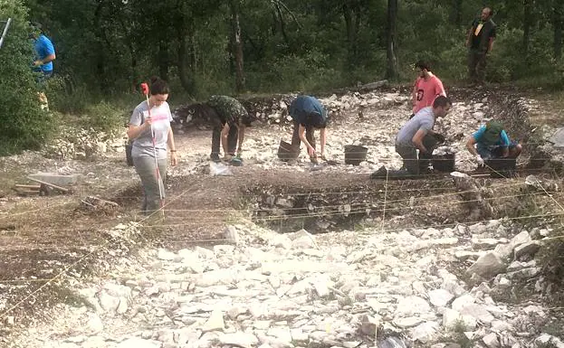 Parte del equipo, en pleno trabajo. 