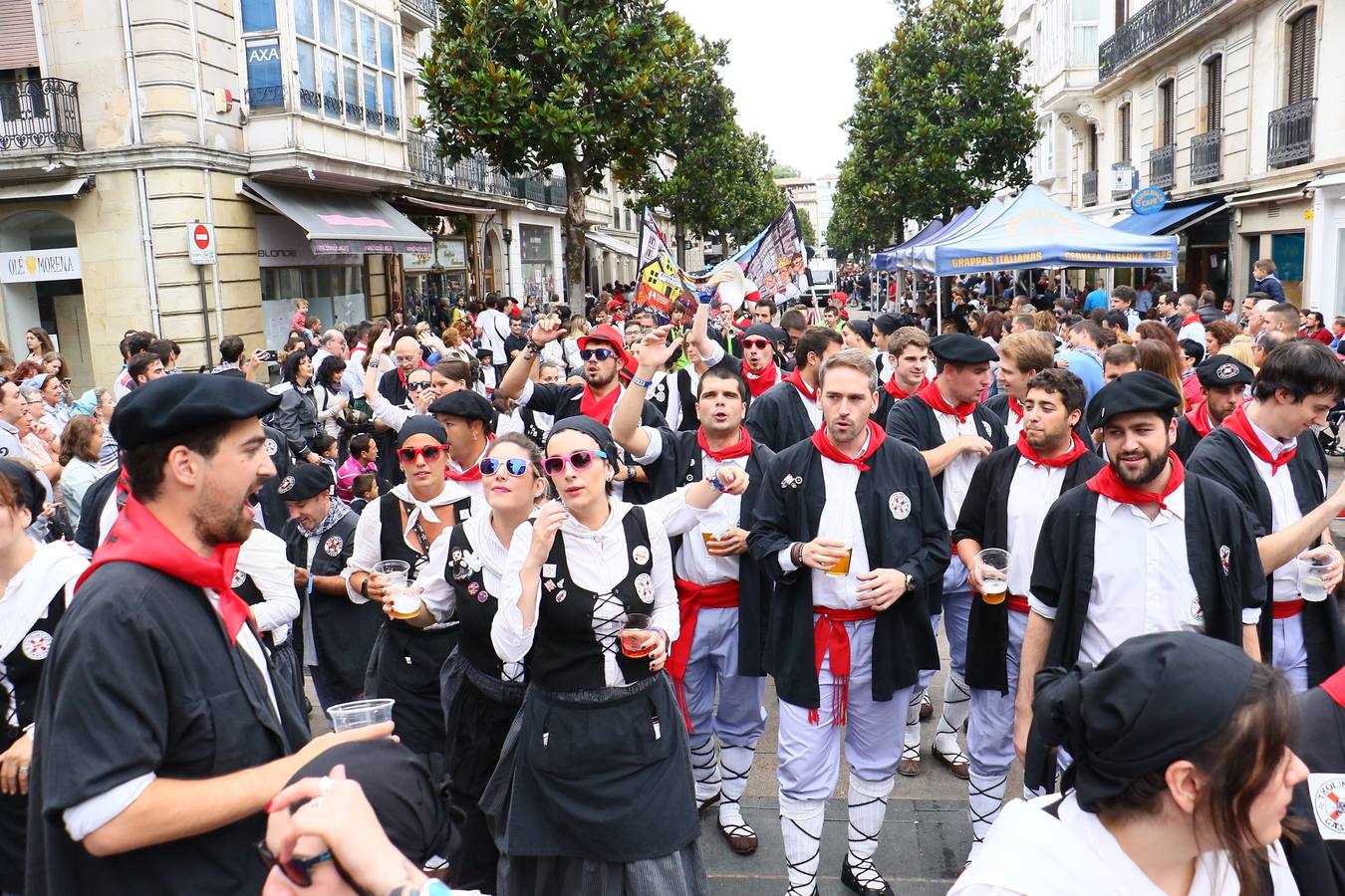 El paseíllo del día de La Blanca, rebautizado este año como &#039;kalejira&#039;