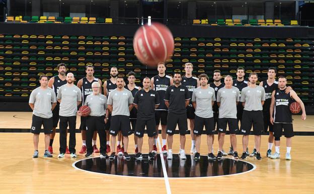 Los 10 jugadores que participaron en el entrenamiento de este miércoles.