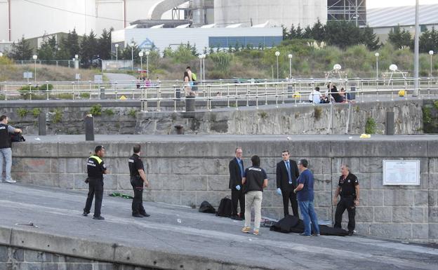 El cuerpo ha sido trasladado al puerto.