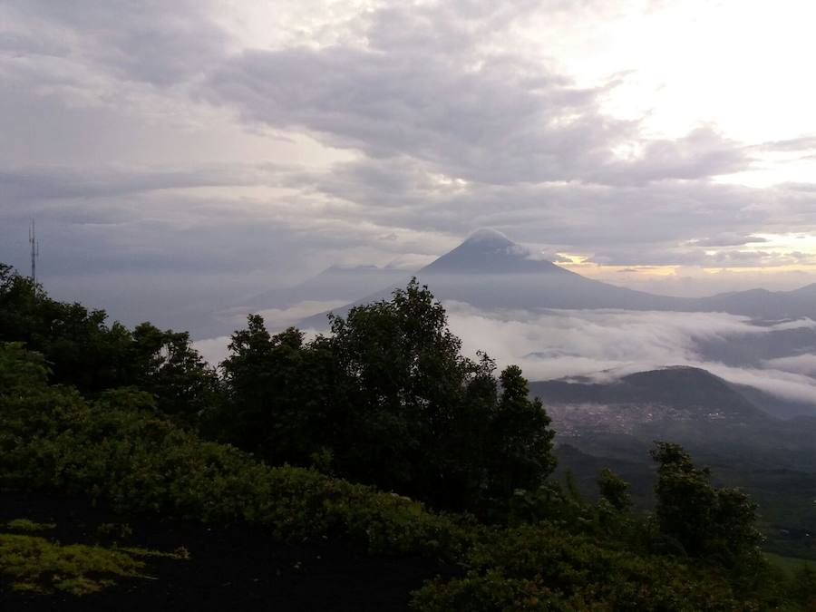 Sumendiz jositako lurralde honek hainbat eraketa geologiko igotzeko aukera eskaintzen du eta, agian, baten batek aktibo ikusi