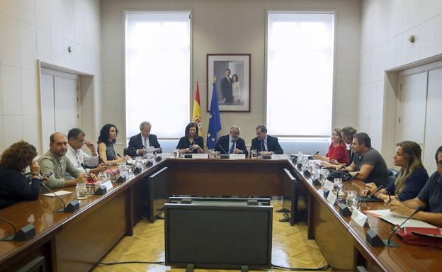 Reunión para tratar de alcanzar un acuerdo que evite la huelga de los trabajadores de Aena y Enaire. 