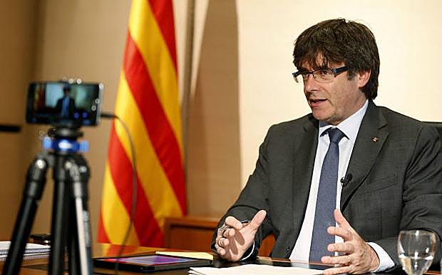 El presidente ha respondido a las preguntas a través de un videochat.