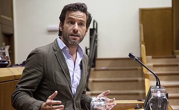 Sémper en el parlamento vasco. 