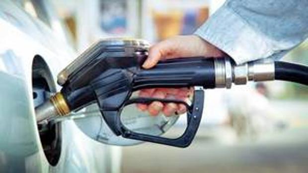 Los carburantes elevan la inflación una décima en agosto hasta el 1,6%