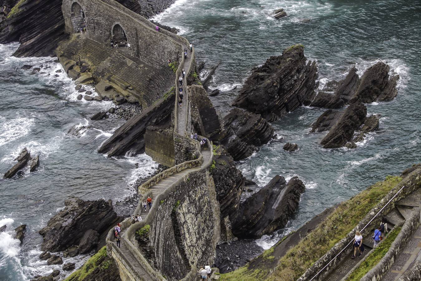 San Juan de Gaztelugatxe, visita obligada para el turista