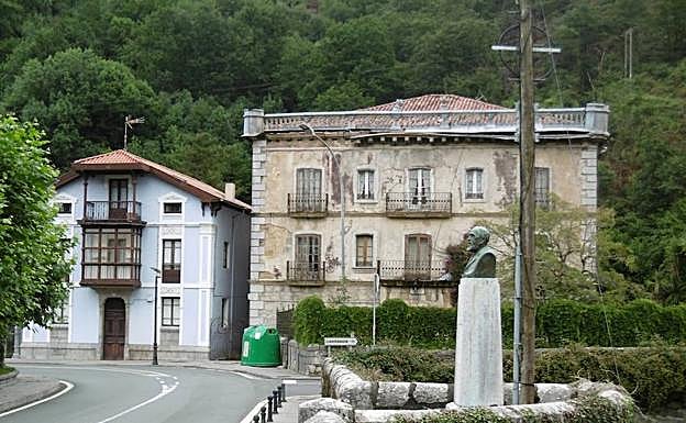 La Casona y Casa Vizcaya.