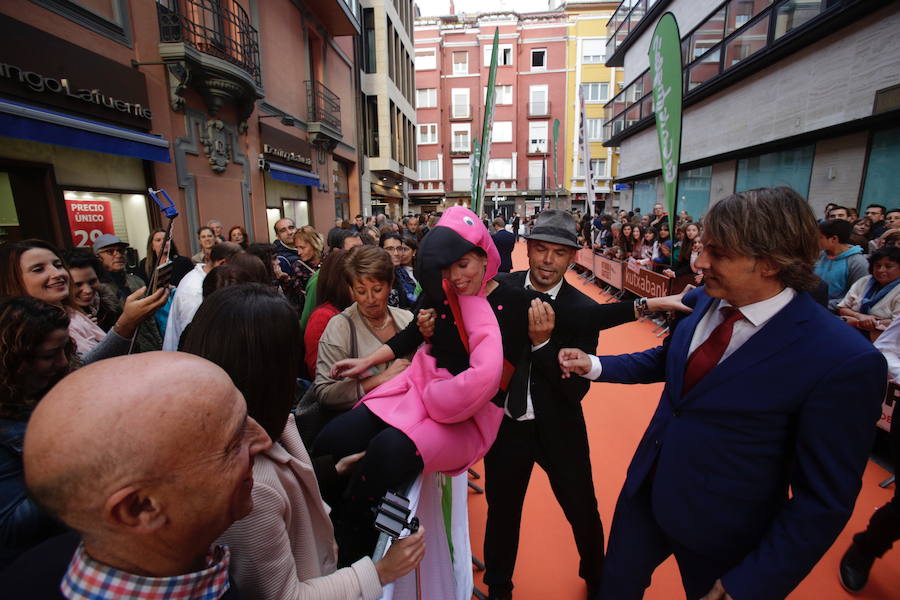 Las fotos de la alfombra naranja de la gala de clausura del FesTVal