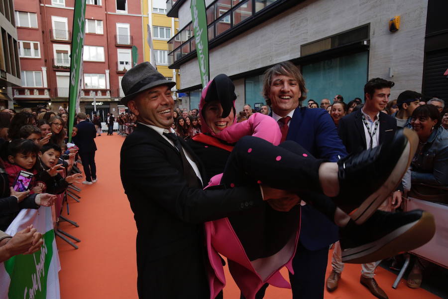 Las fotos de la alfombra naranja de la gala de clausura del FesTVal