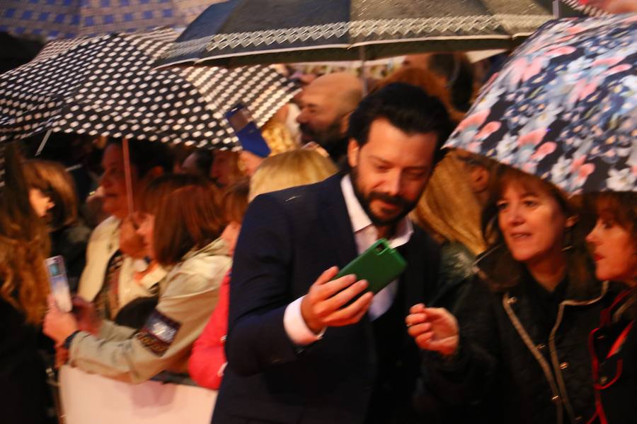 Las fotos de la alfombra naranja de la gala de clausura del FesTVal
