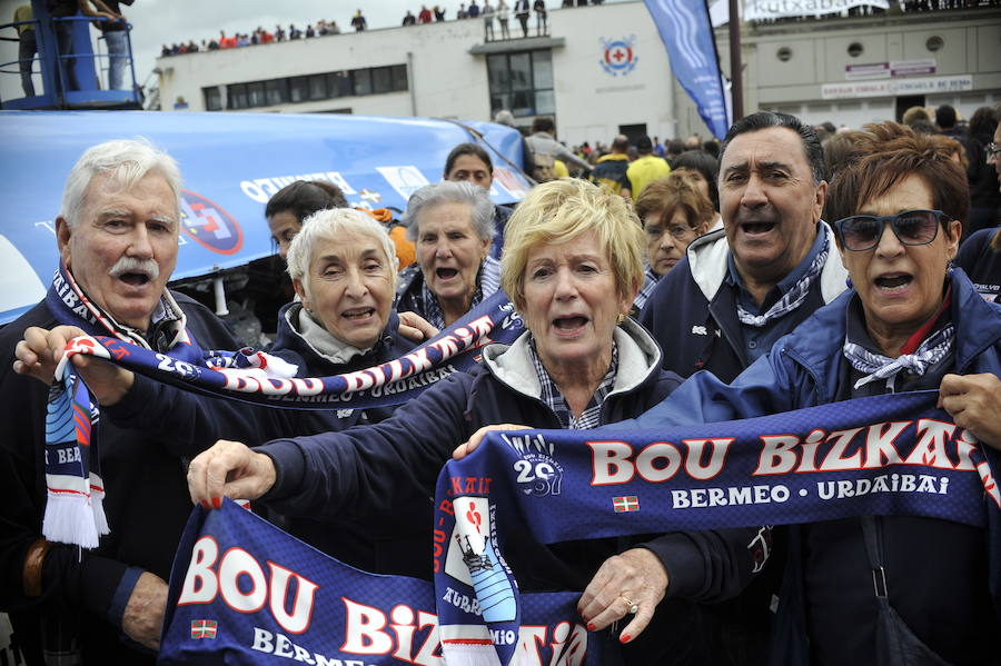 Los 'aguiluchos' con una sensacional actuación en 'popare' remontan los diez segundos de desventaja que tenía sobre Urdaibai