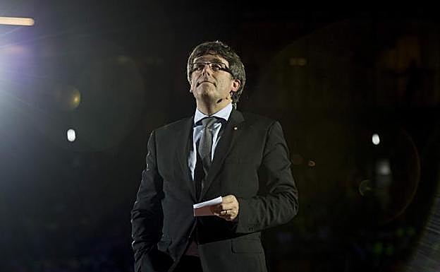 Puigdemont, durante el acto de inicio de la campaña del 1-O.