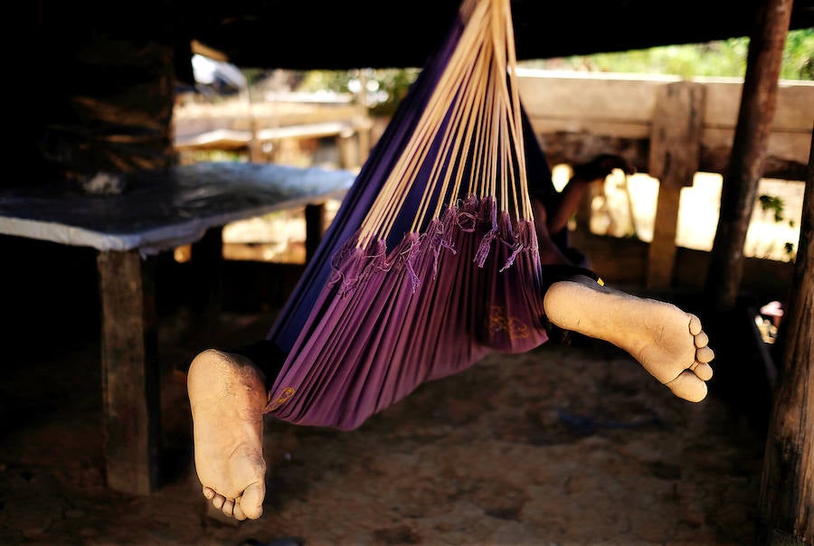 Son unos mineros que abundan en Brasil en la selva del Amazonas. Viven en condiciones infrahumanas y arriesgan su vida al utilizar máquinas como los monitores hidráulicos en búsqueda de mercurio, como sustancia para amalgamar el oro. Un uso que daña gravemente el medio ambiente.