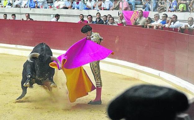 Faena de Andrés Roca Rey el día de La Blanca de 2016, el último año con feria taurina. 