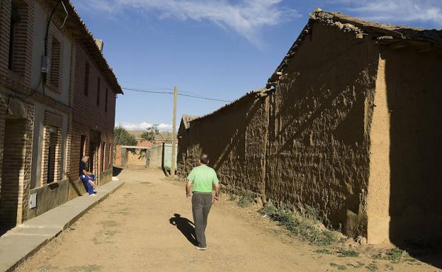 El pueblo vallisoletano de Zorita de la Loma, casi vacío. 