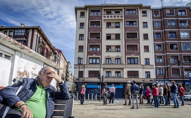 Bloque de pisos en Altzaga. 